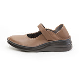 BLOM Moca Brown Real Support Flats