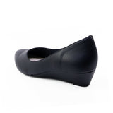 DEW4 Classic Black The Classic Pumps