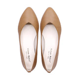 Dew4 Dark Camel the Classic Pumps