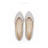 Dew4 Light Grey the Classic Pumps
