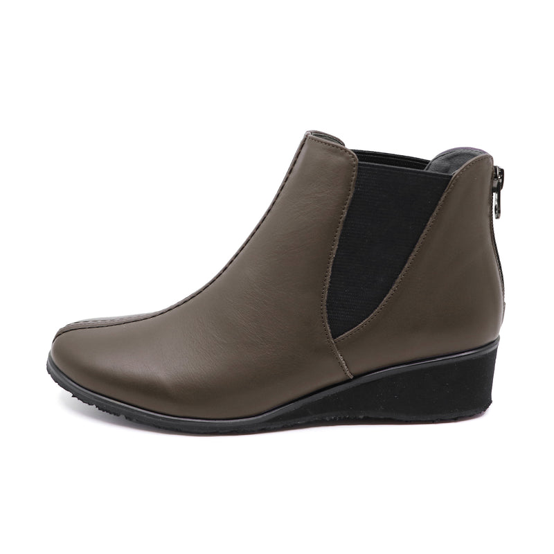 Kuni Dark Grey Anti Slip Soft Boots