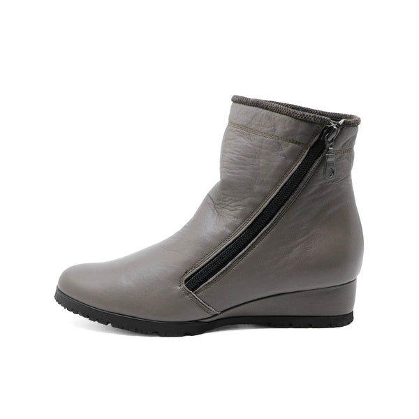MARIKA Grey Anti Slip Soft Wedge Boots