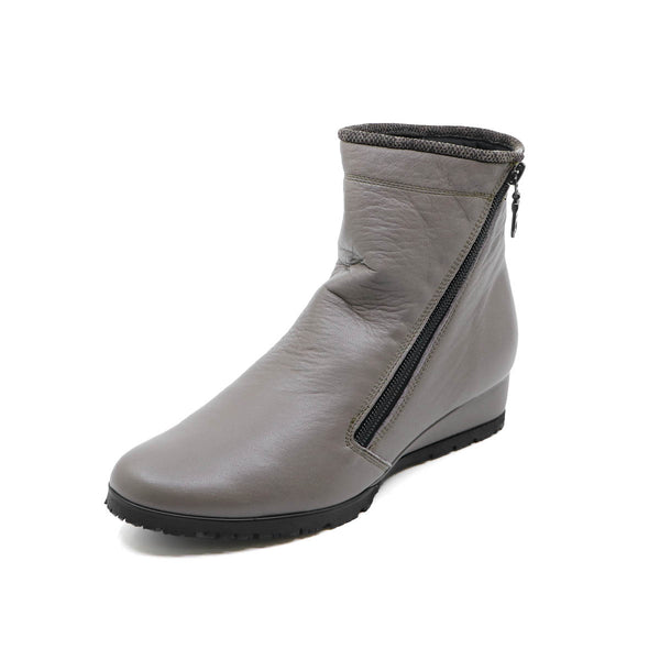 MARIKA Grey Anti Slip Soft Wedge Boots