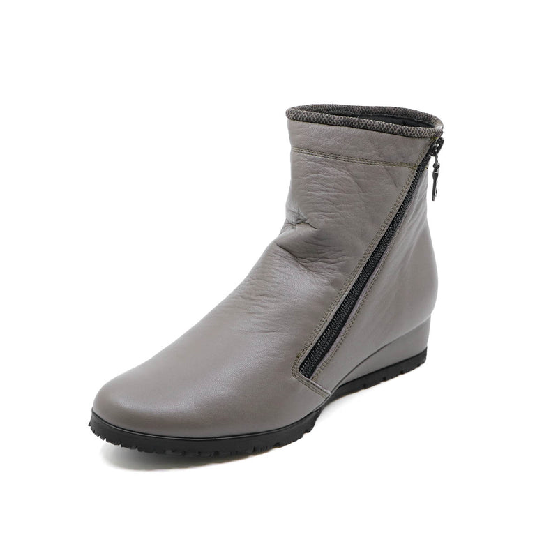MARIKA Grey Anti Slip Soft Wedge Boots