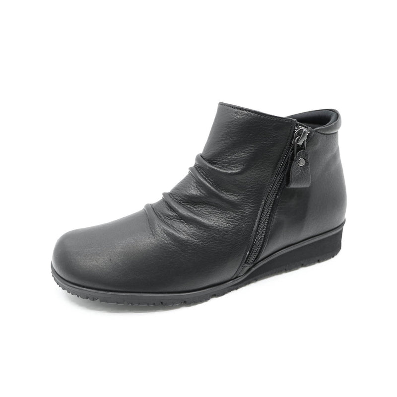 Mea Black Ultra Light Anti Slip Short Boots