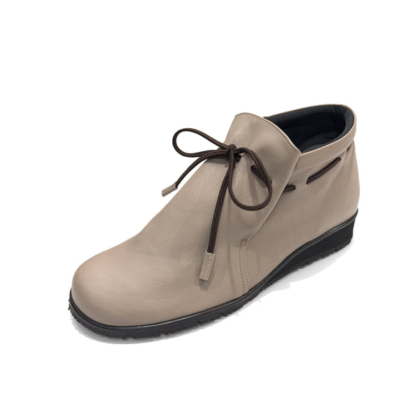 Memi Light Oak Extra Soft NON-SLIP Boots
