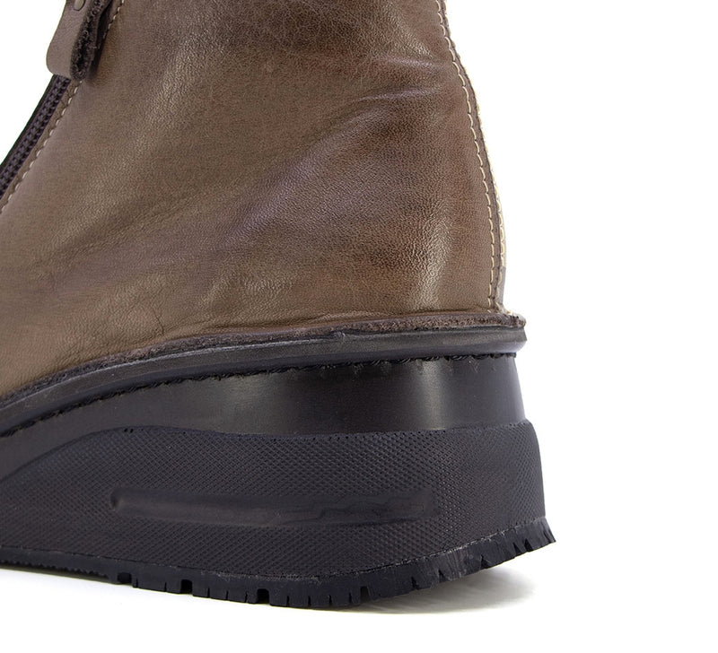 NAWA Shrink Grey Anti-Slip Wide Fit Short Boots