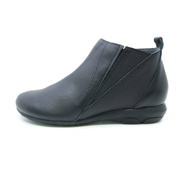 Ruth4 Black Soft Walking Ankle Boots