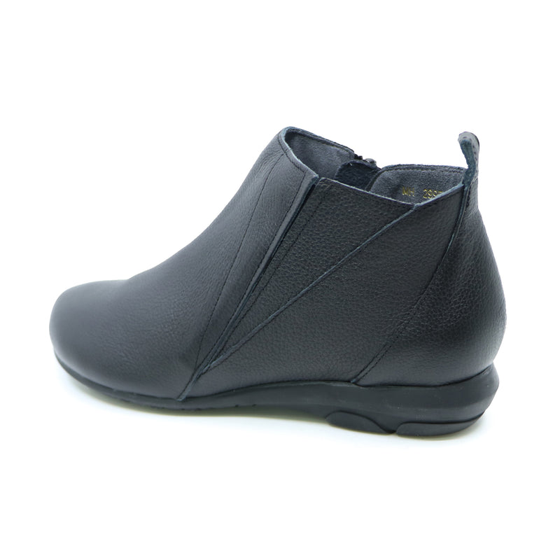Ruth4 Black Soft Walking Ankle Boots