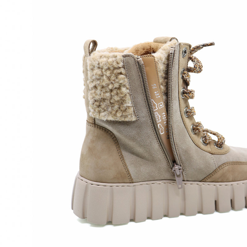 Schnee Dark Beige Ultra Light Platform Boots