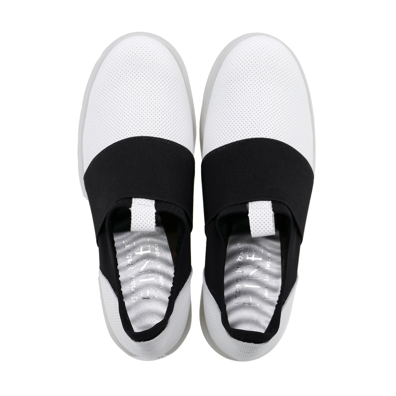 Senri White Ultra Light Soft Sneakers