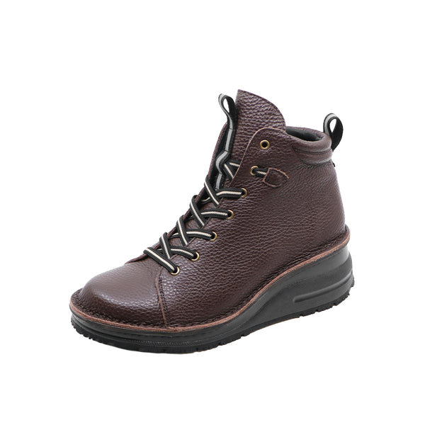 SKYE2 Choco Anti-Slip Sneaker Boots