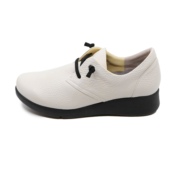 SOUNE White Soft Walking Sneakers