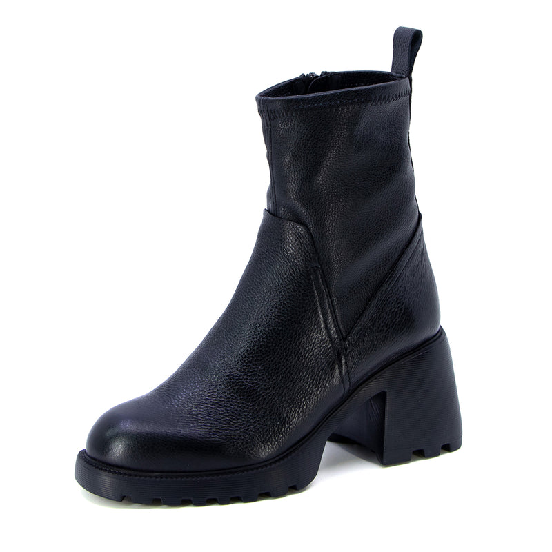 Talvi All Black Ultra Light Heel Boots