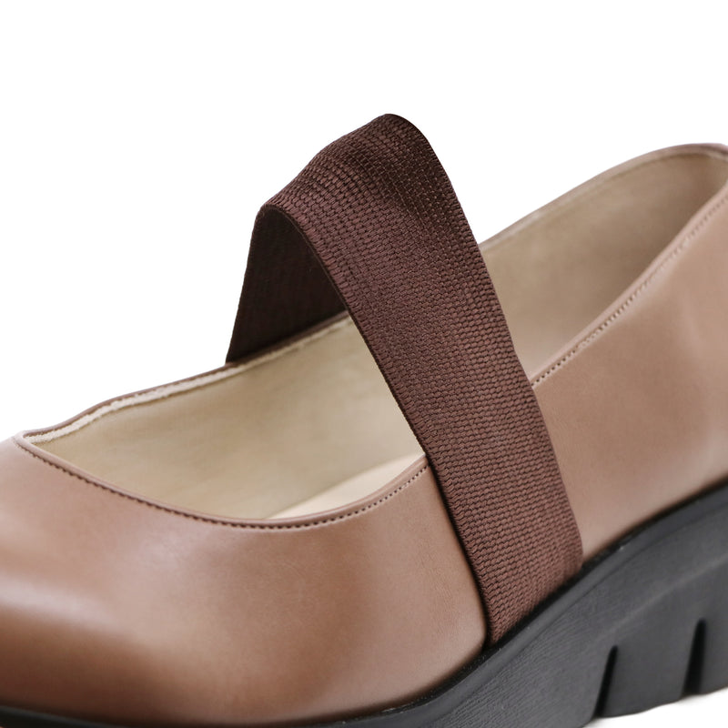WIZ3 Taupe EndureLite Soft Walking Rain Pumps