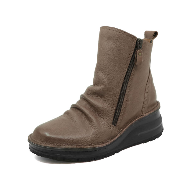 RINKO Dark Brown Anti-Slip Wide Fit Boots